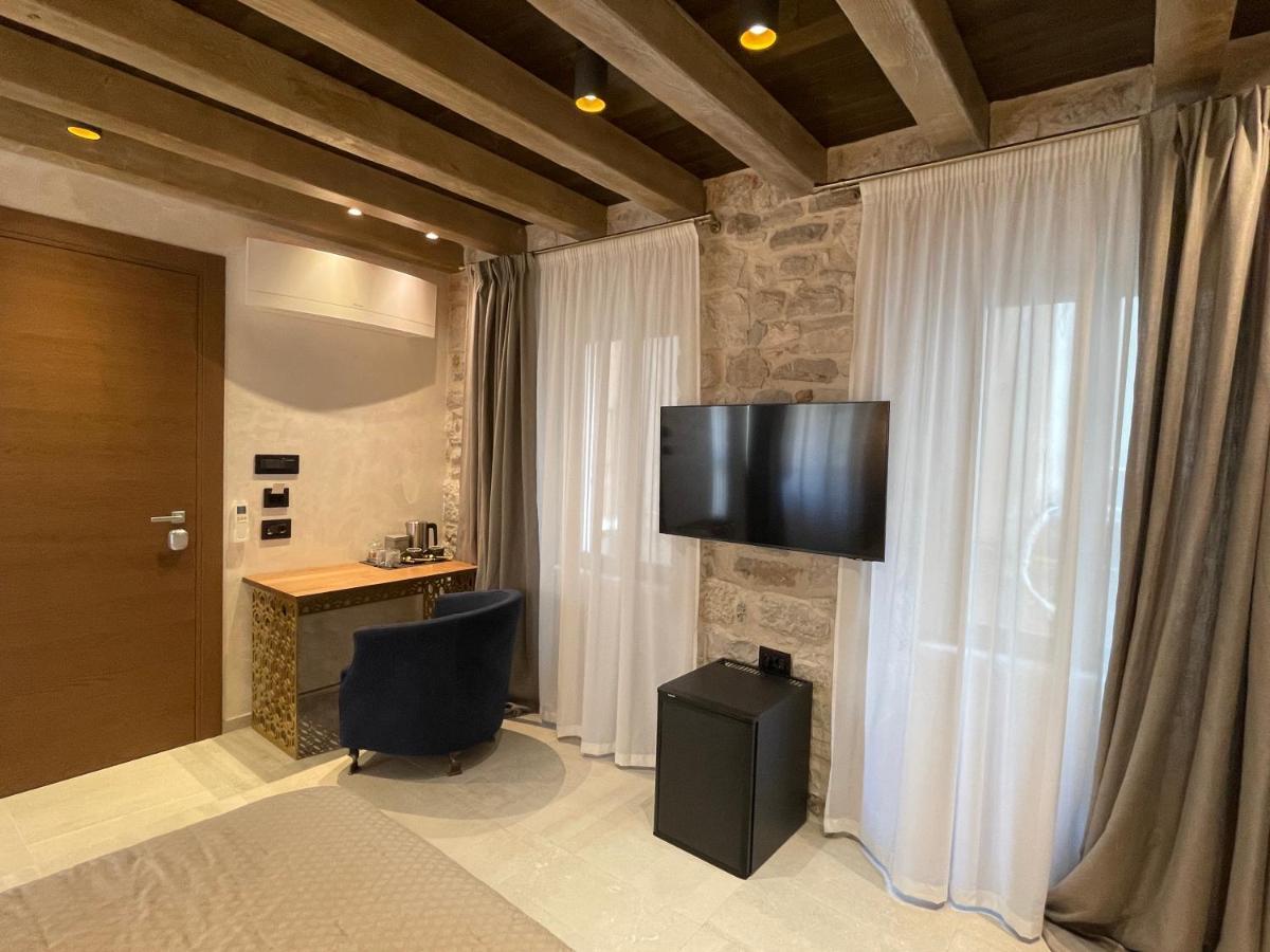 Luxury Ma De Dominis (adults Only)