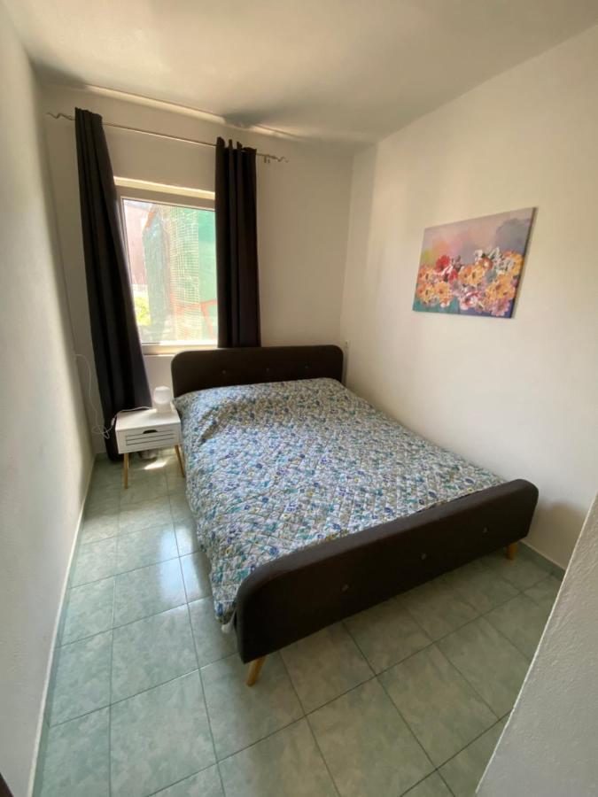 Apartino *