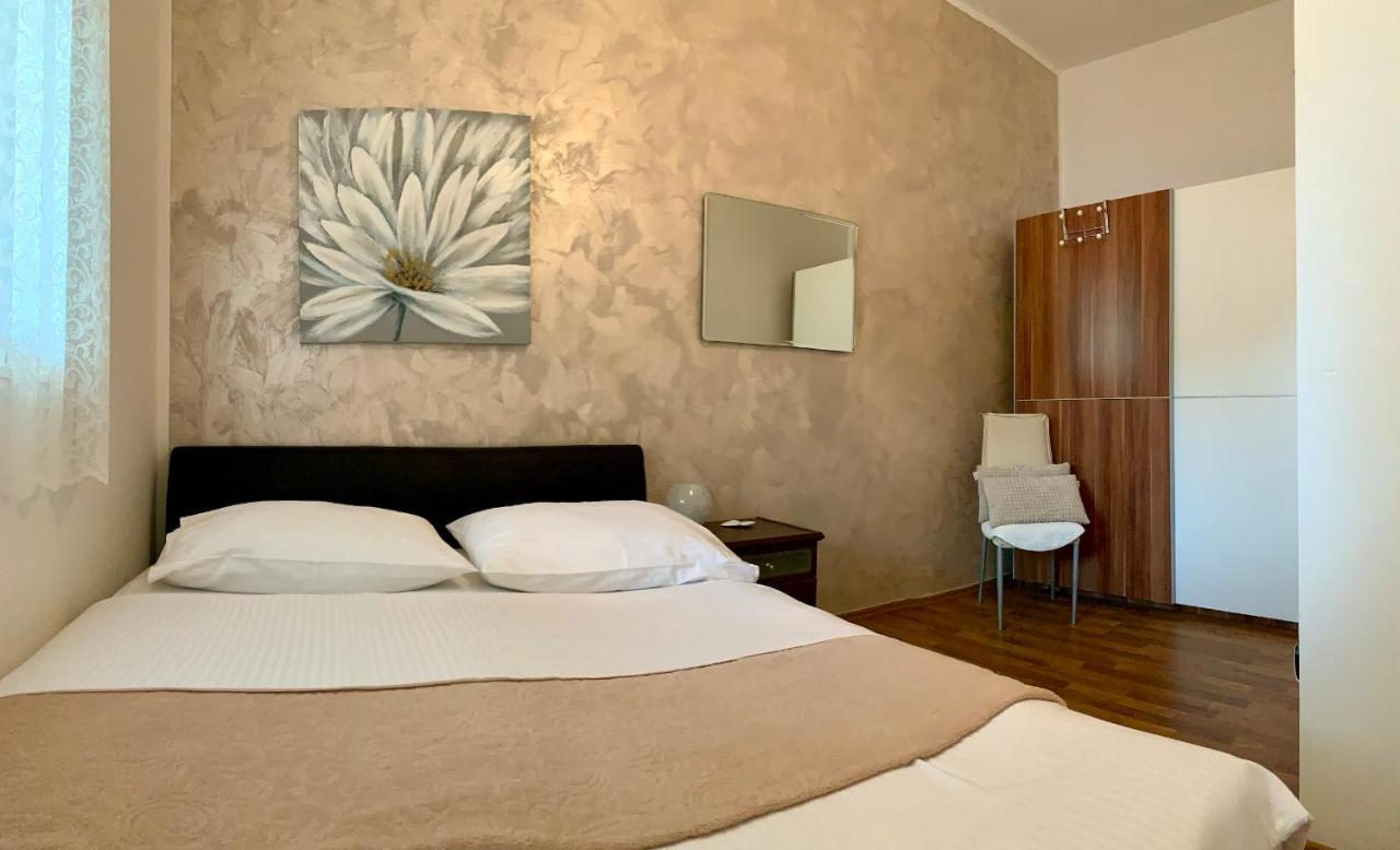 Apartment Lidija *