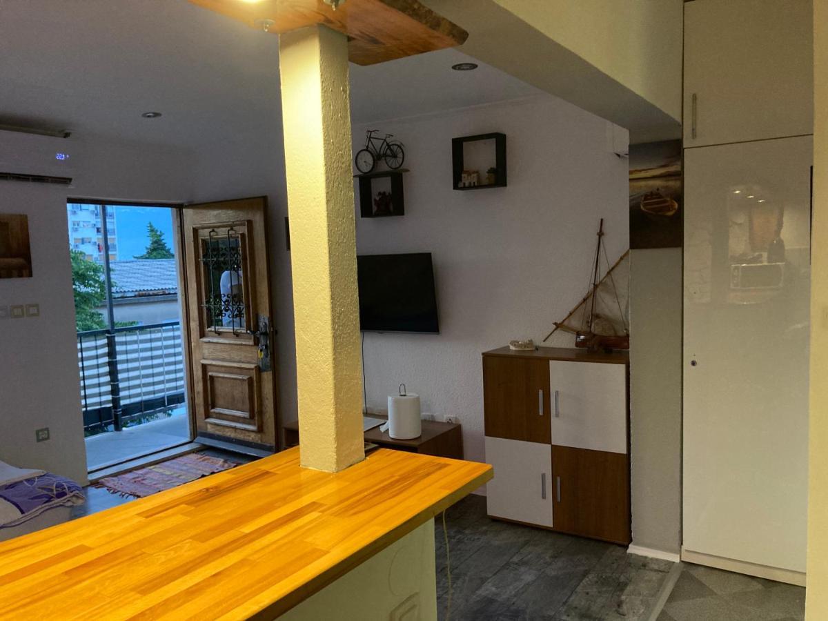 Jale Apartment *