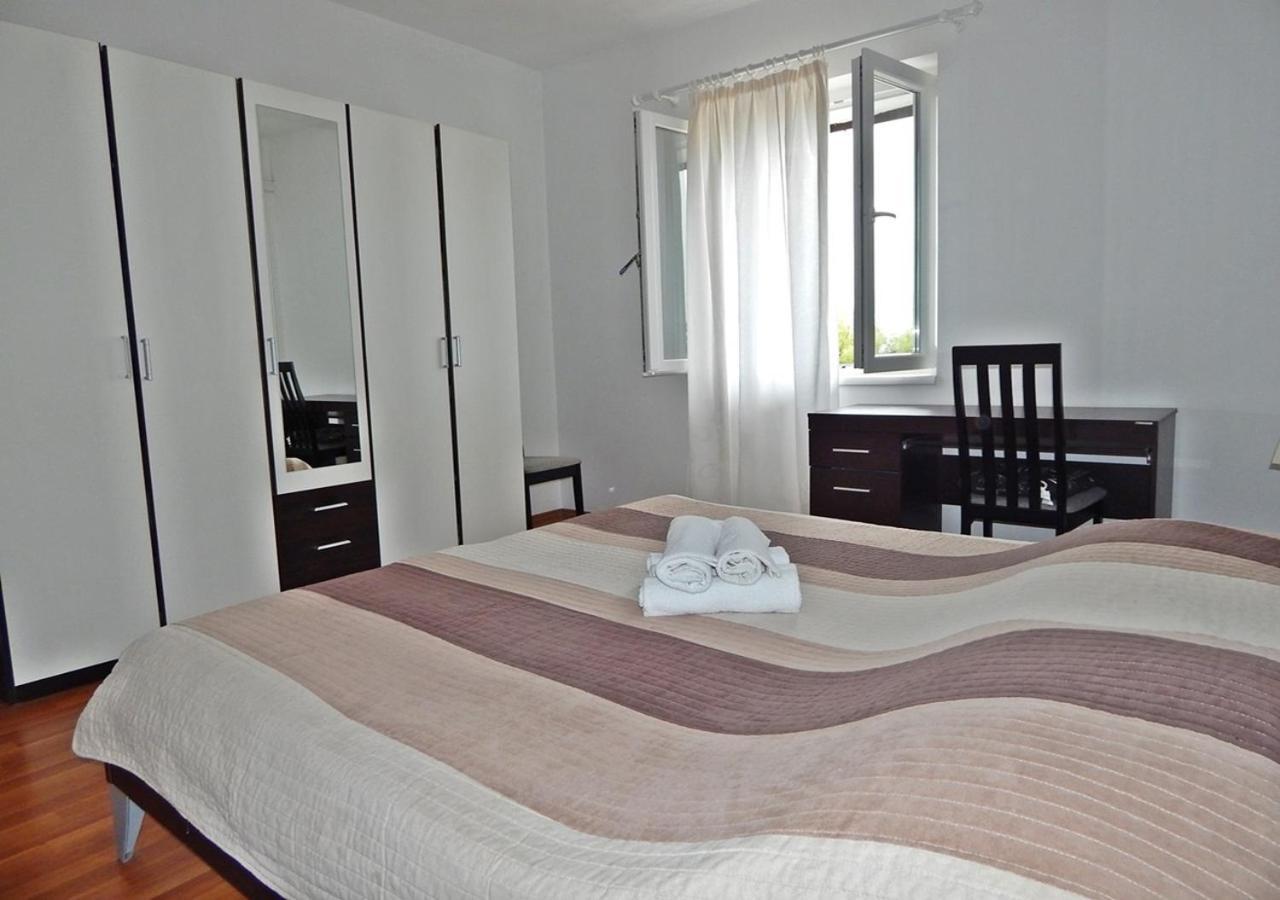 Rooms&apartments Star *