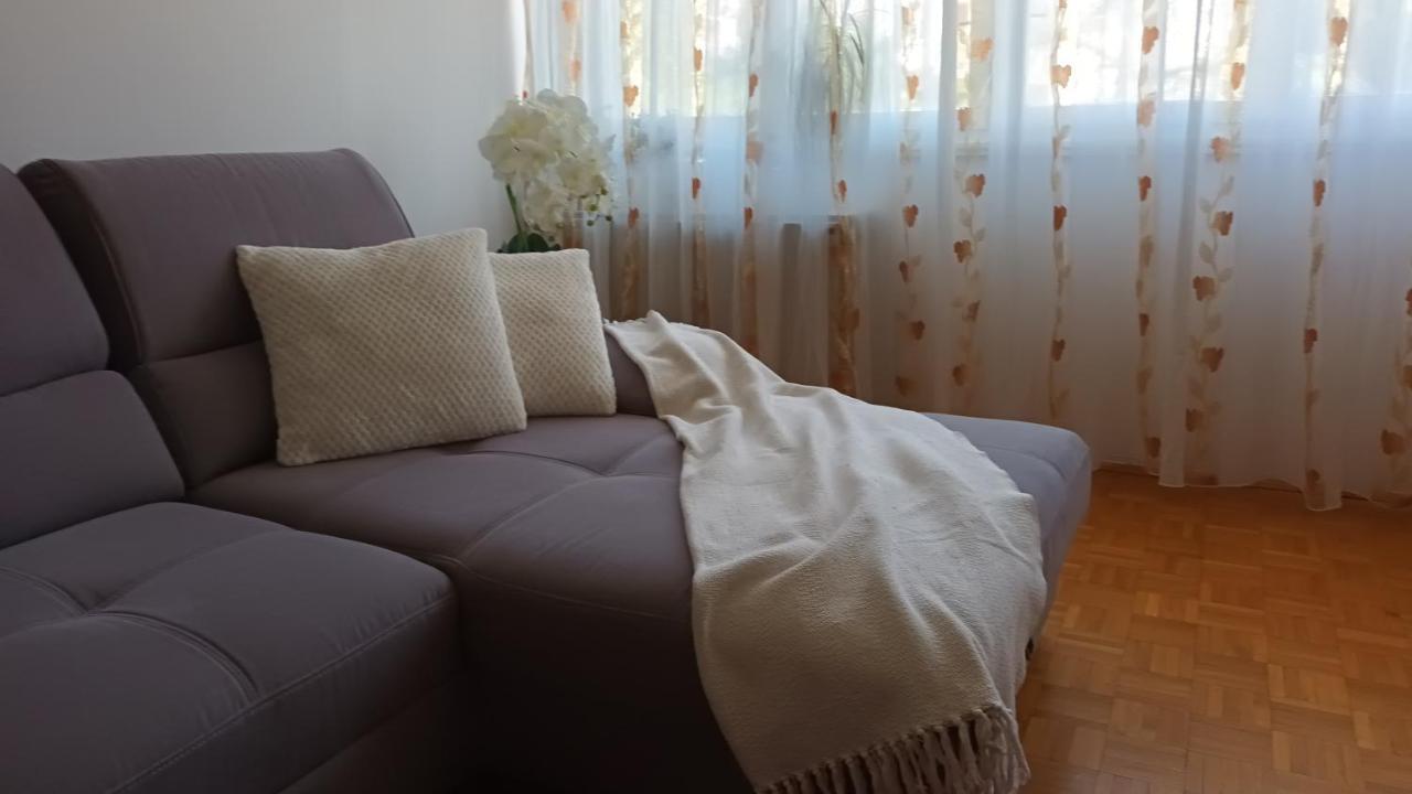 Leona Apartment-perfect For Four Apartment *