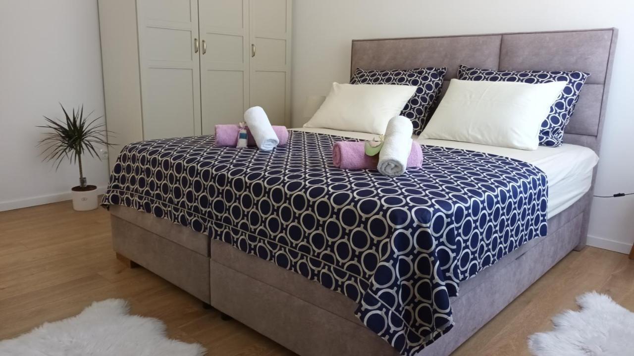 Leona Apartment-perfect For Four Apartment *