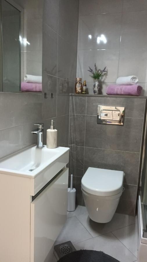Leona Apartment-perfect For Four *
