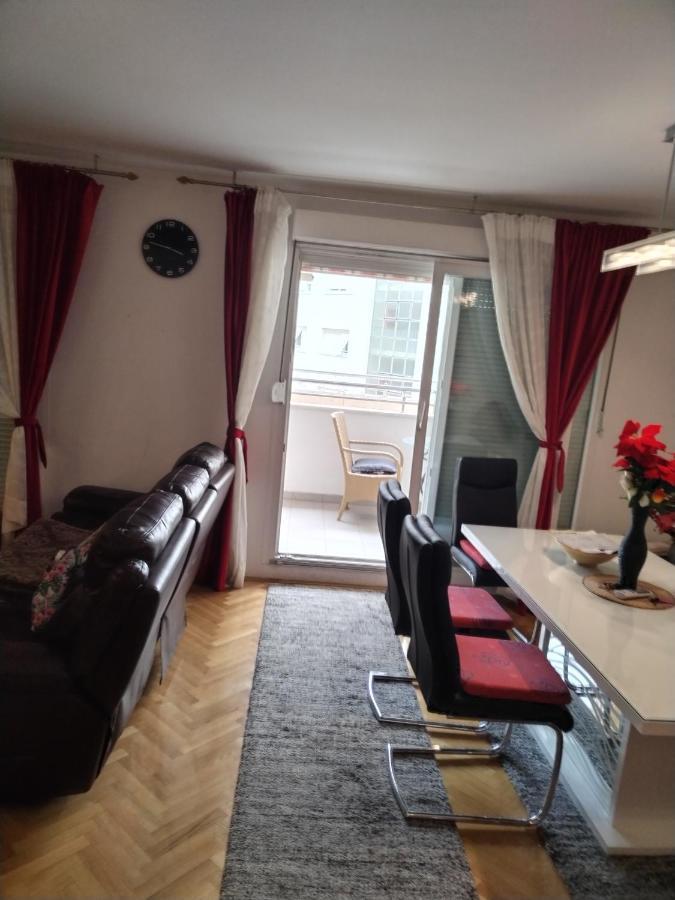 Deluxe Manuela With Balcony Center Split