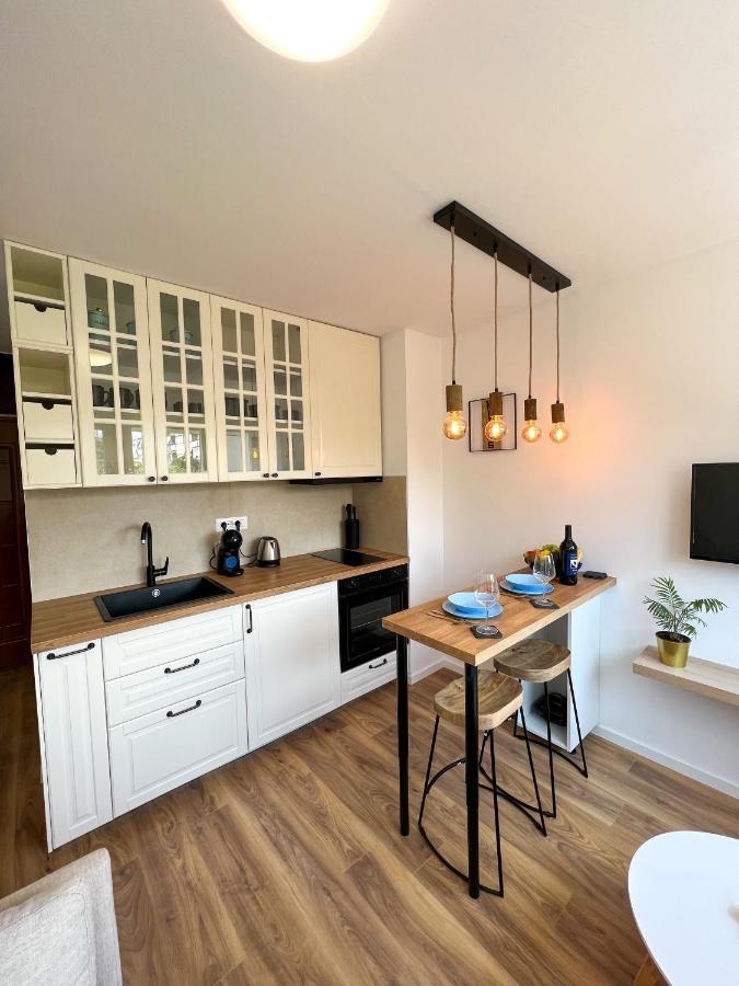 Sammy's Place - Cozy For Two With Abundant Sunlight And Natural Vibes Split