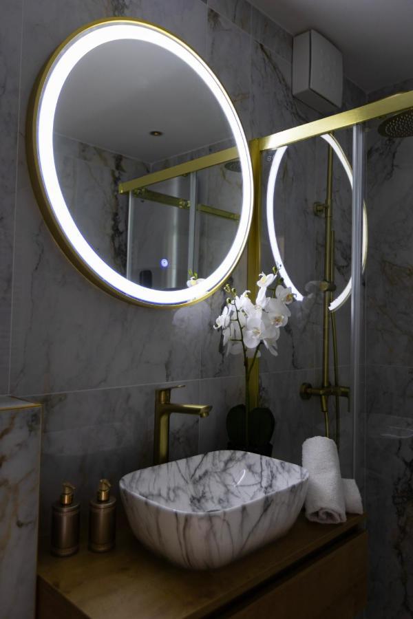 Golden View Luxury *