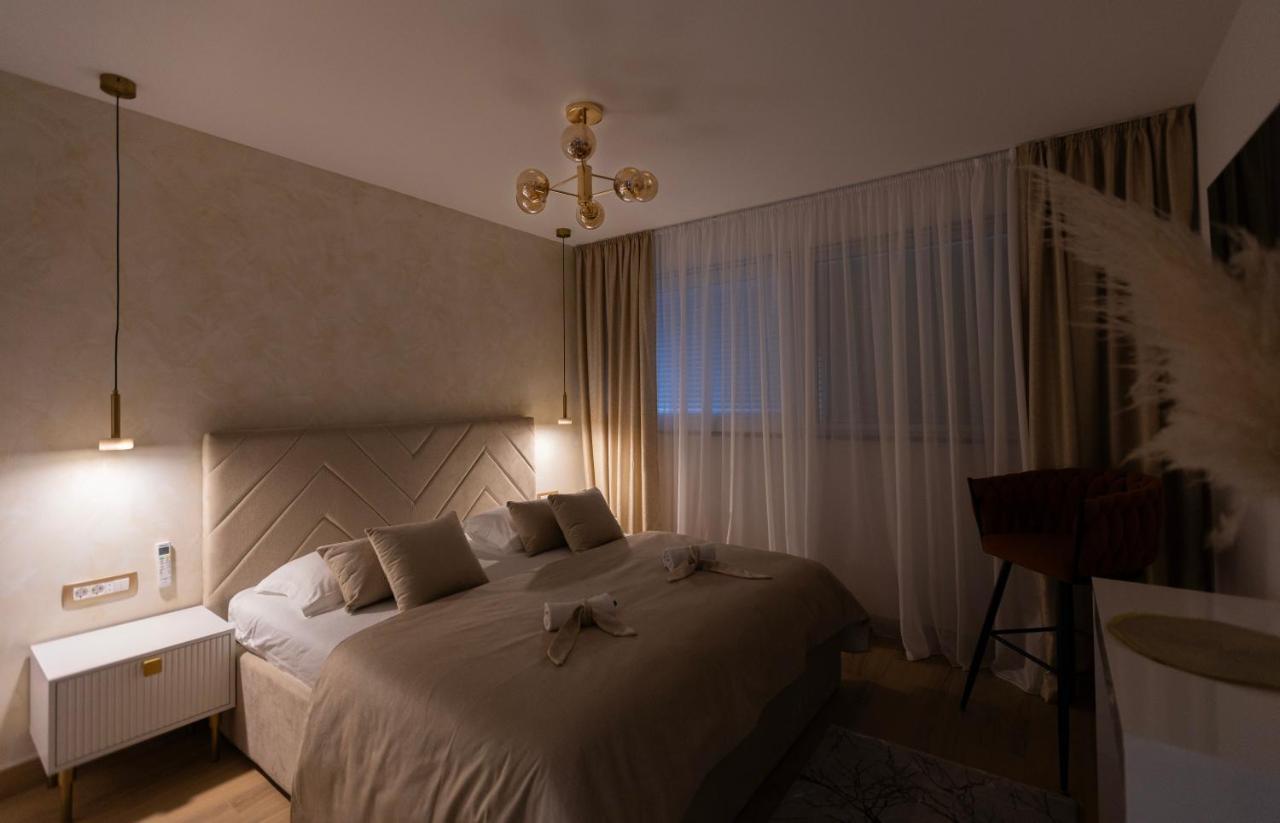 Golden View Luxury
