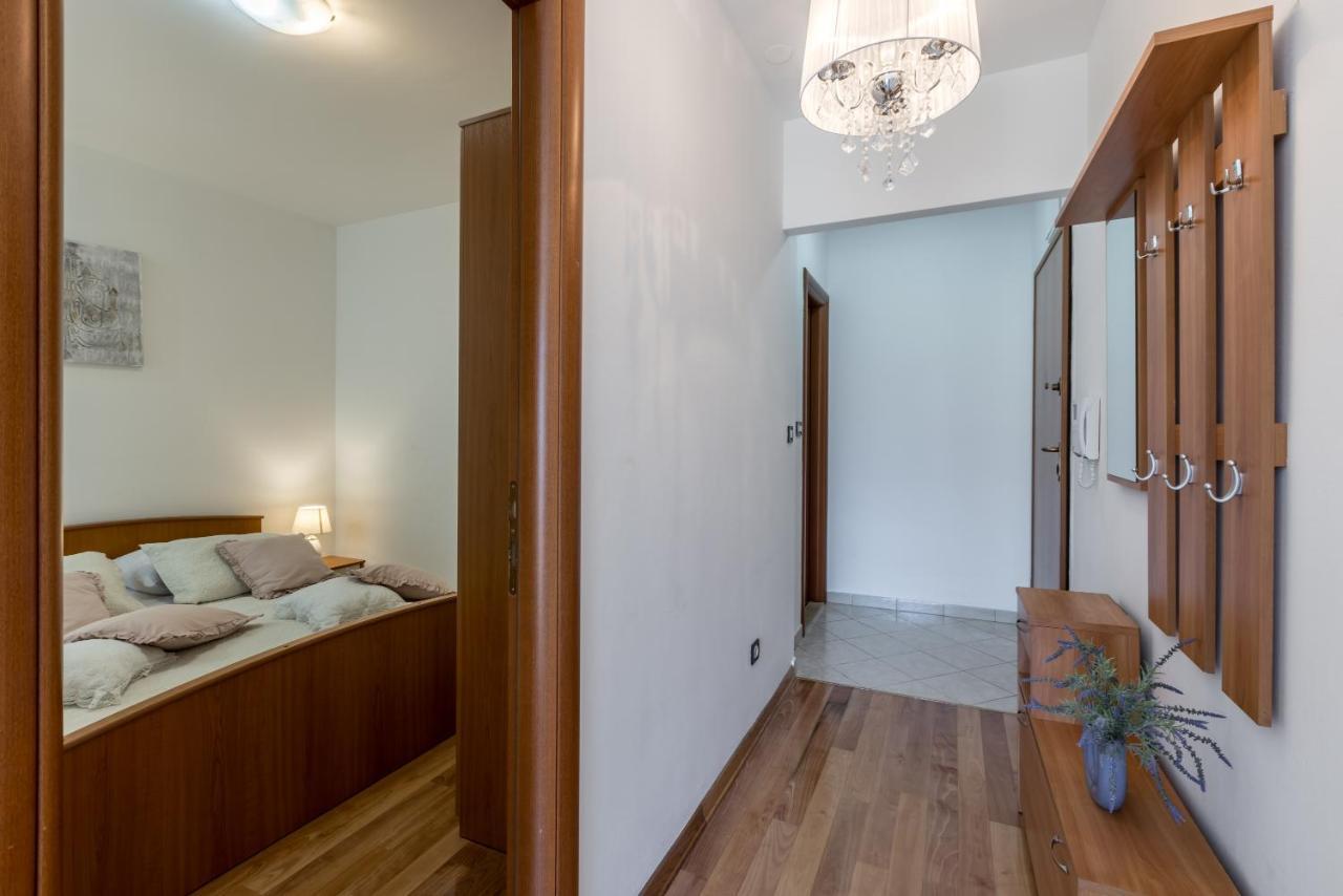 Apartment Karoglan