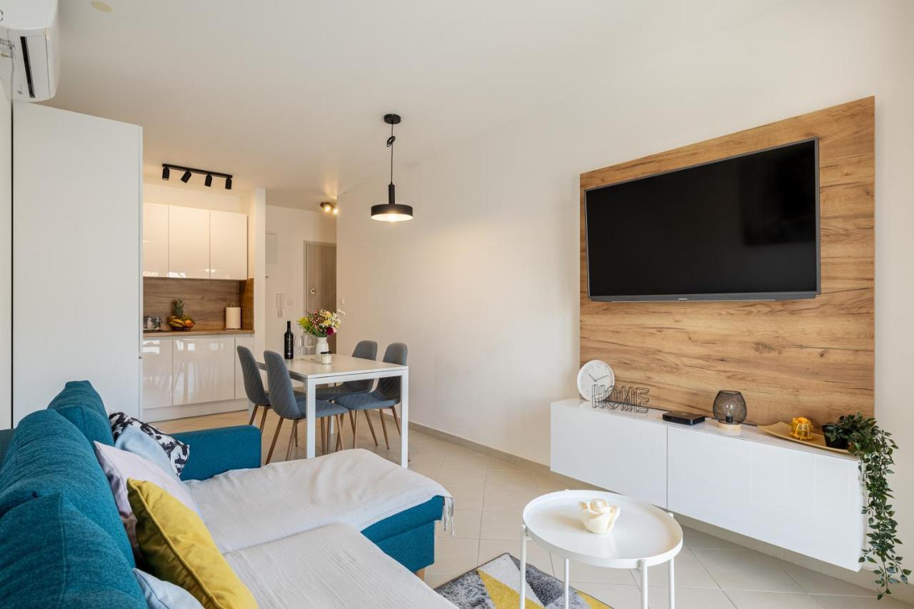 Cosy Terrano -free Private Parking Apartman *