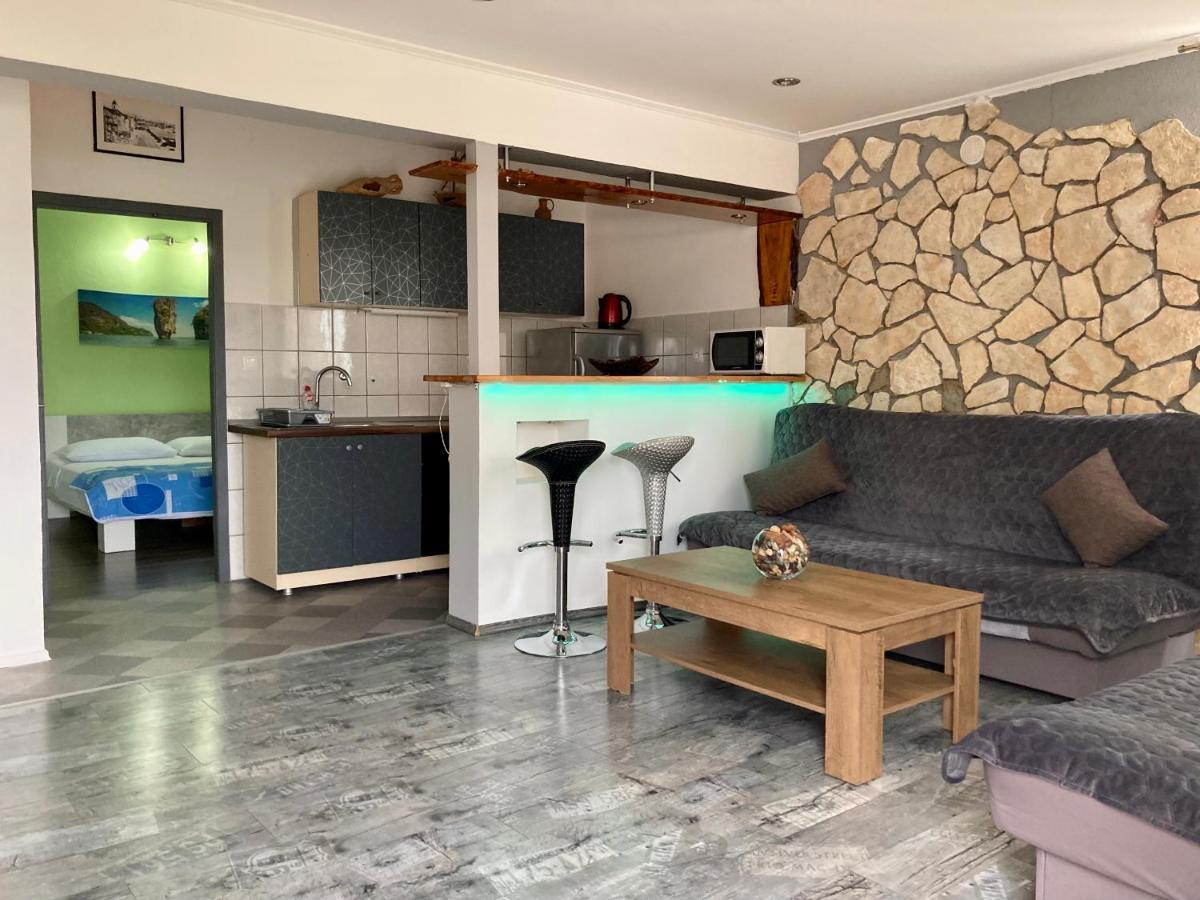 Apartment Jale
