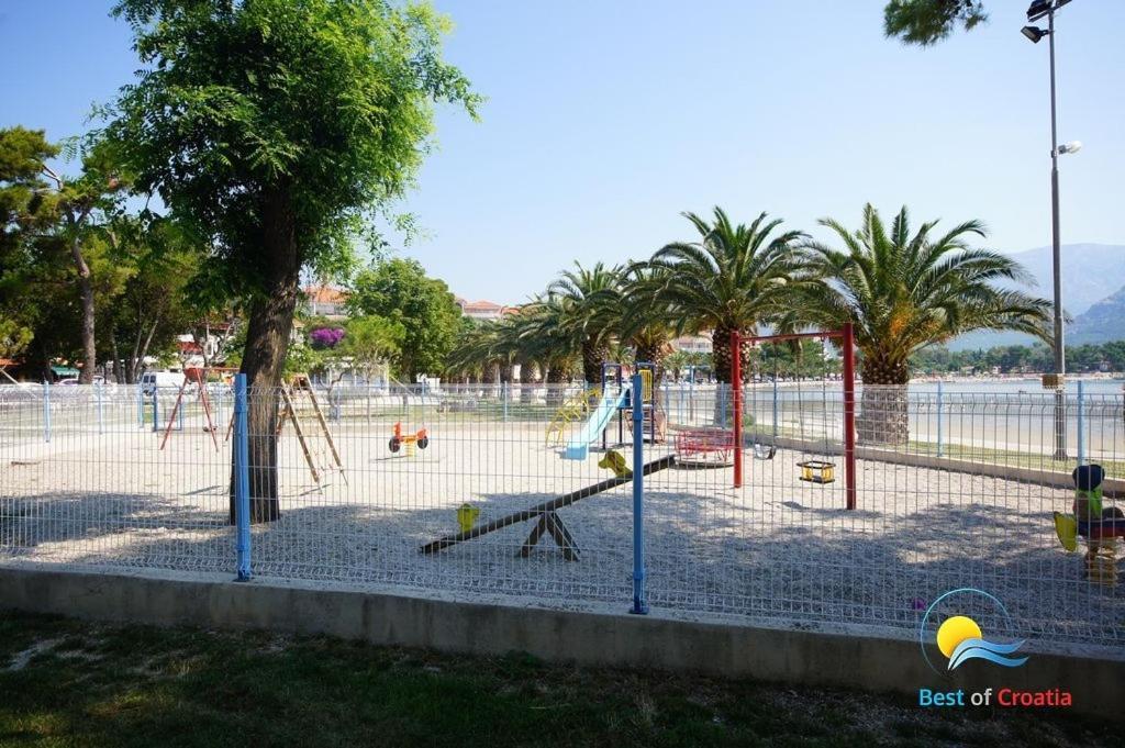 Moreno * Split