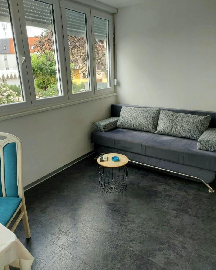 For 2 In Center Apartment