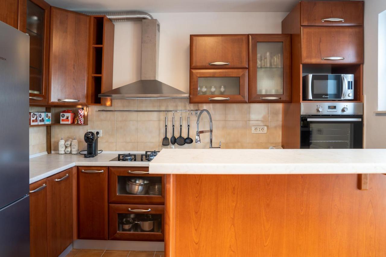 Pepper Penthouse - Luxurious Duplex Apartment, 50m From The Bacvice Sand Beach Apartamento