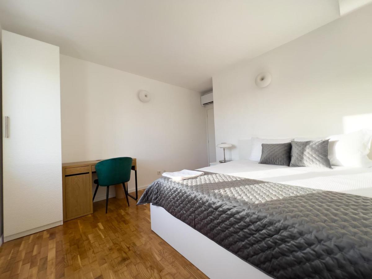 Pepper Penthouse - Luxurious Duplex Apartment, 50m From The Bacvice Sand Beach