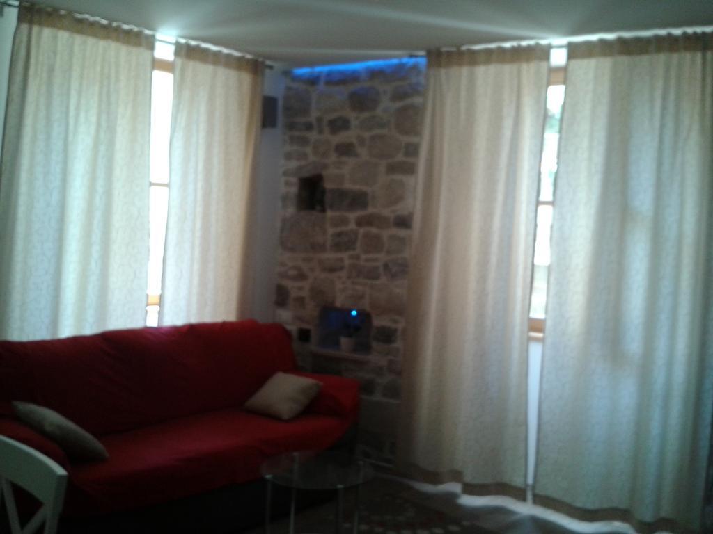 Old Town Mila Apartman *