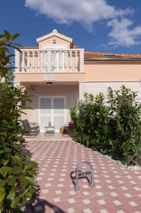 Paradise House * Split