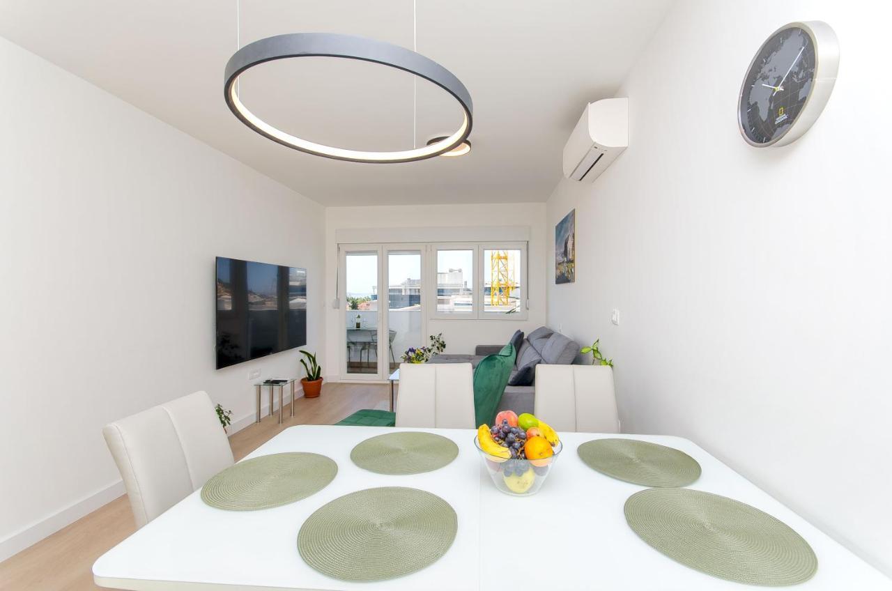 Modern Living Airy