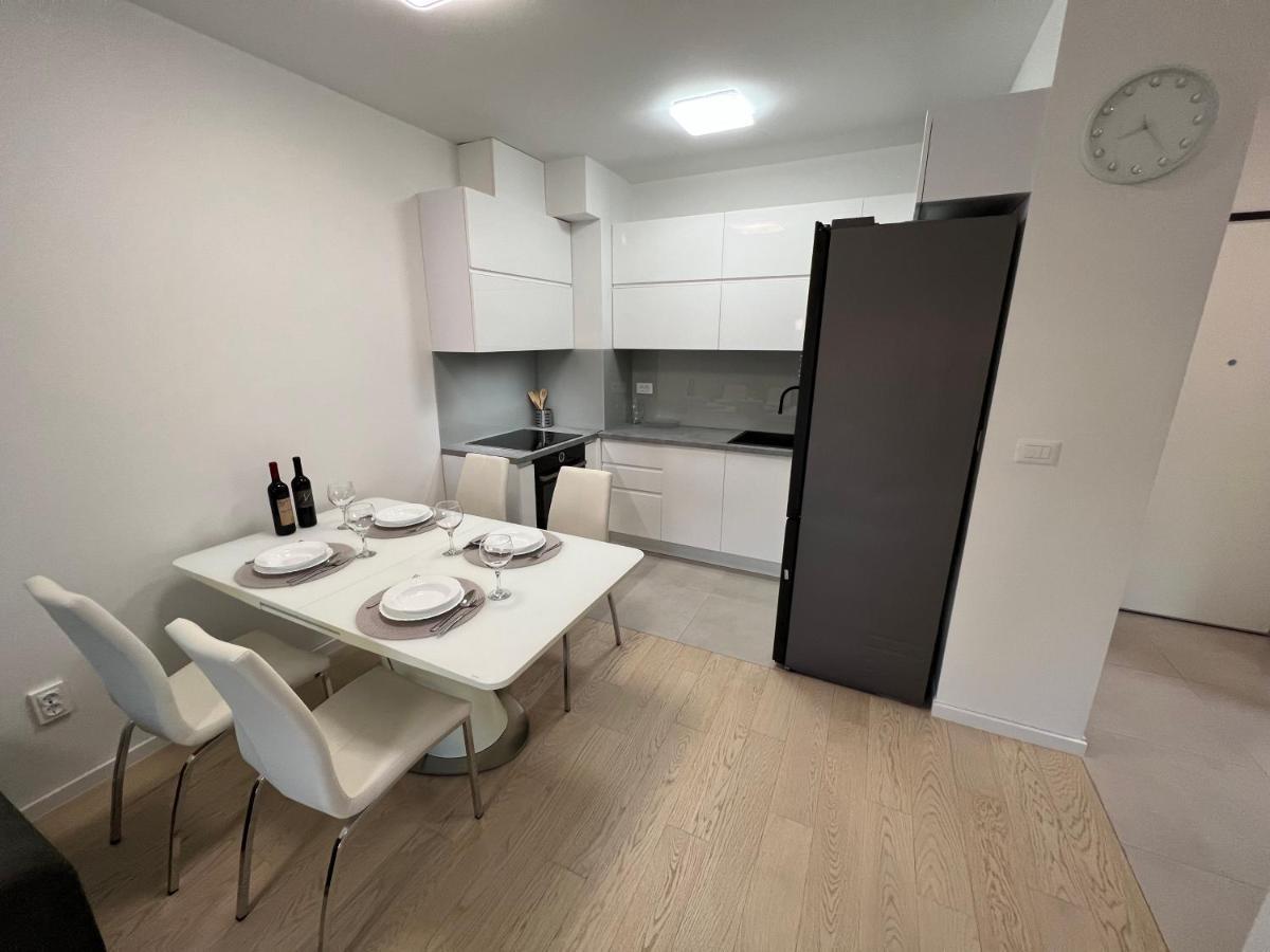 Apartman Addenda With Free Garage Parking Apartment
