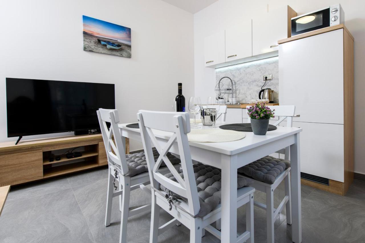 Apartment Delalle Split