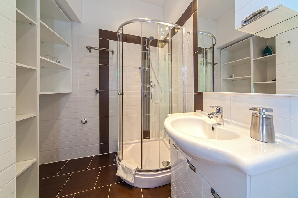 Marmontova Luxury