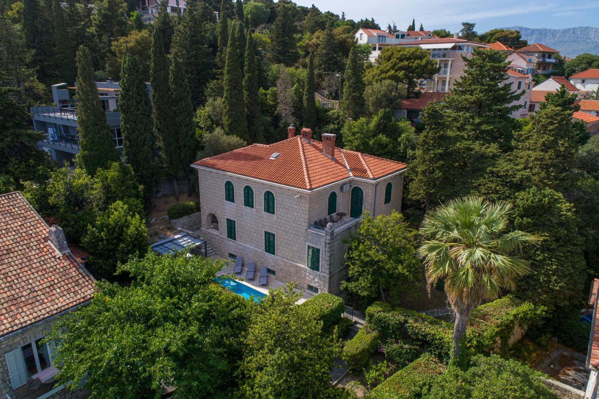 Stone Majestic W Pool - Center Villa