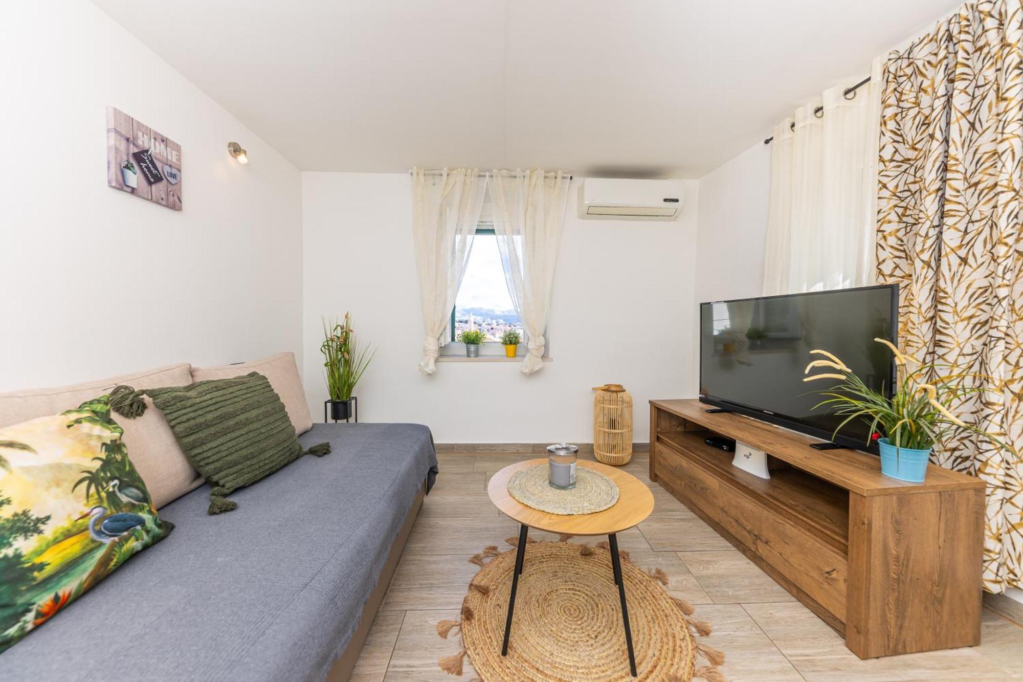 Romantic View Apartman *
