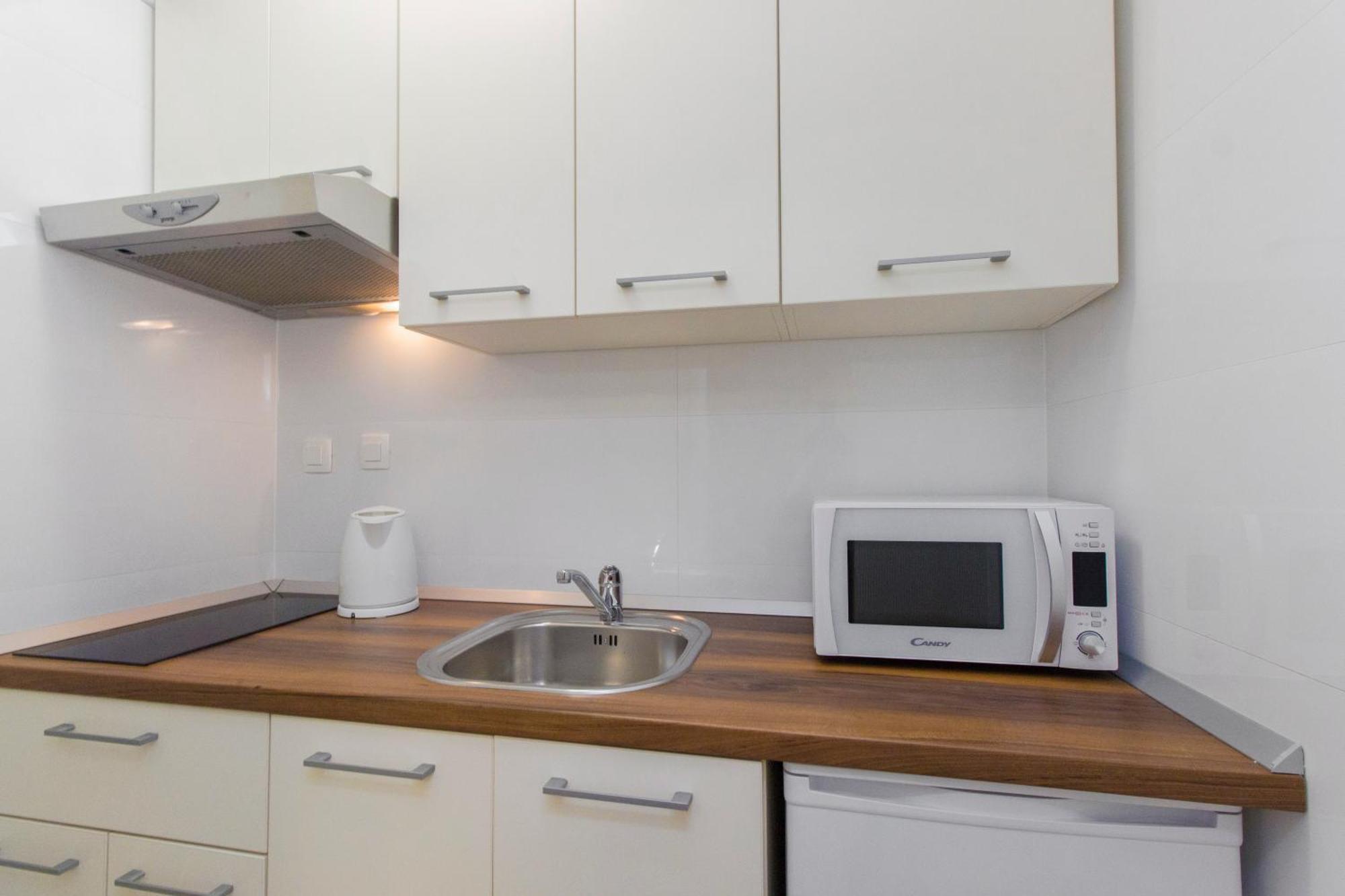 Cherry - Old Town Apartment *