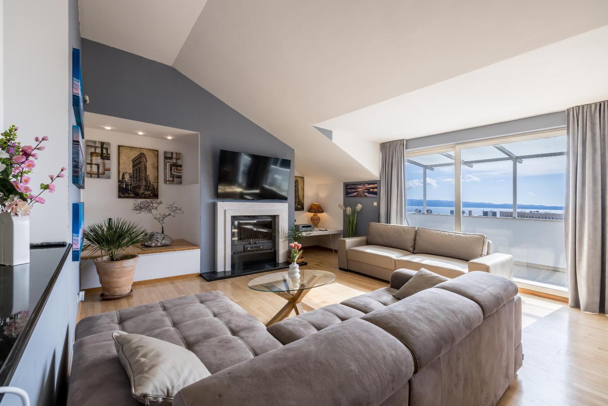 Apartment Urban Utopia Penthouse With Private Parking Split