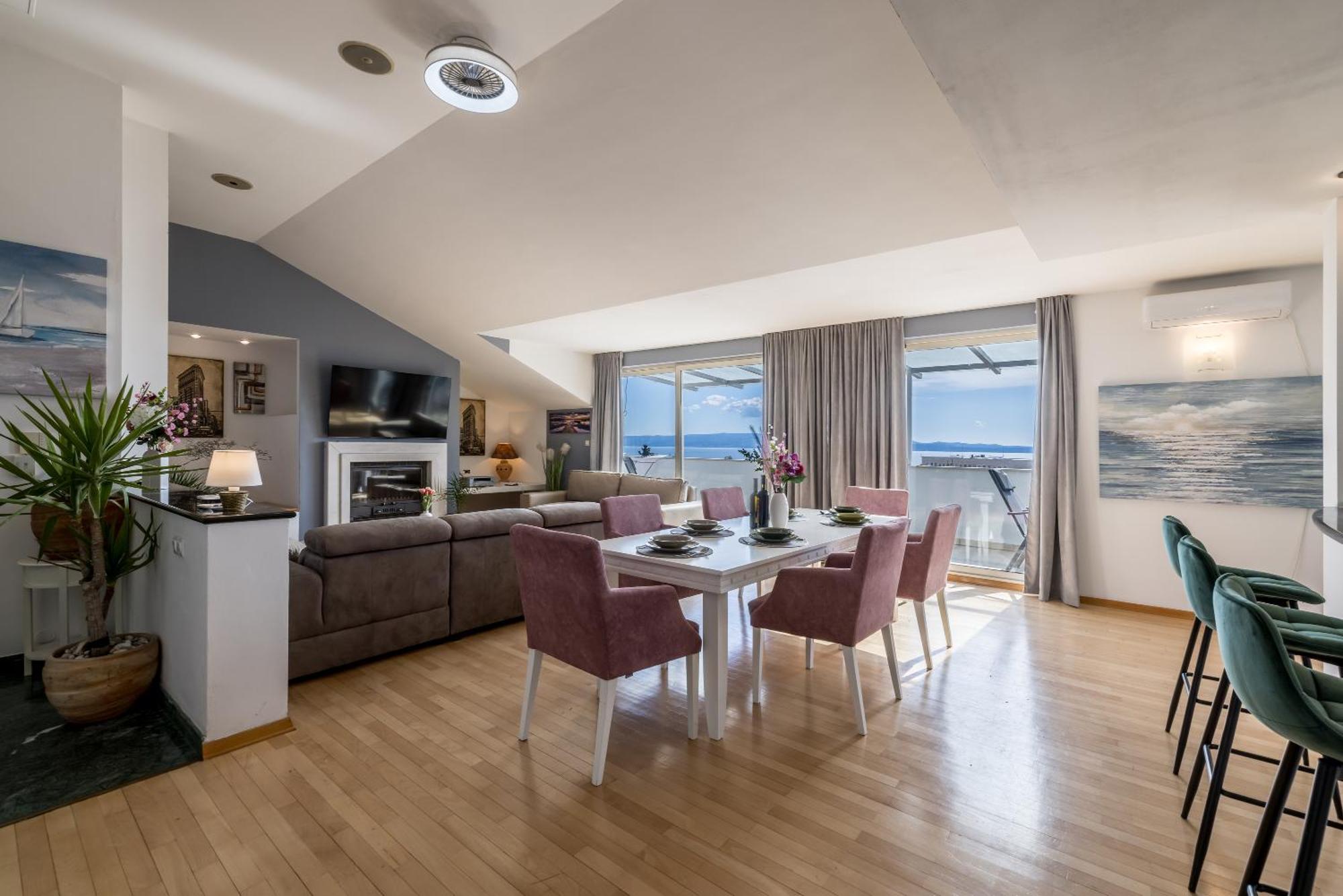 Apartment Urban Utopia Penthouse With Private Parking