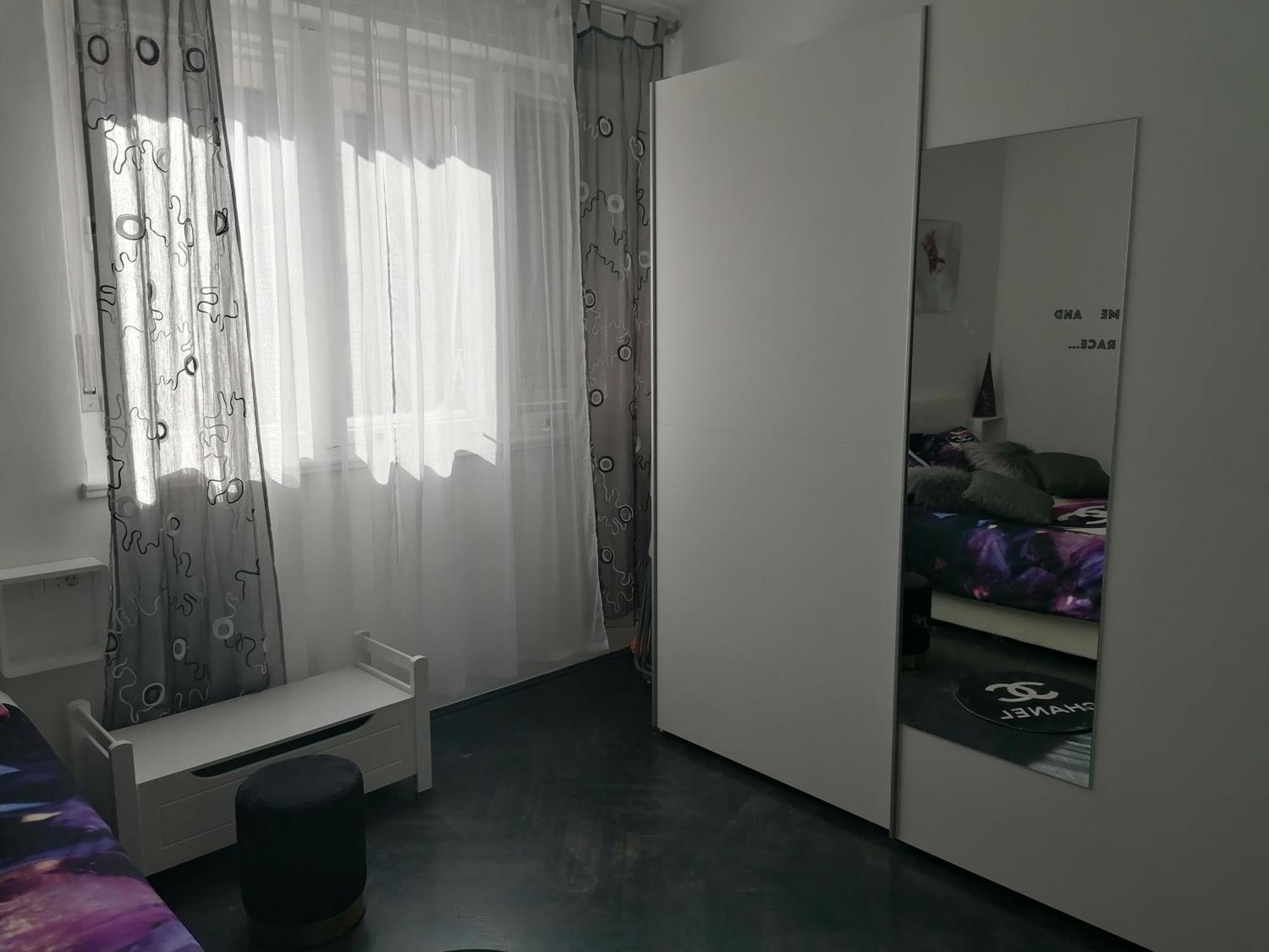 Apartamento Russell's House In The Center & Split