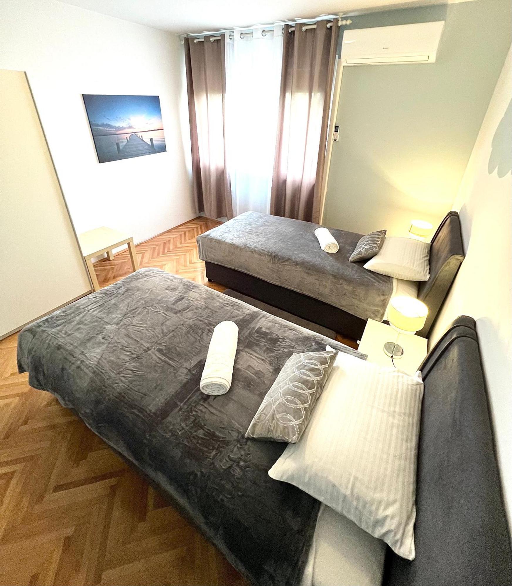 Nice Apartment Split