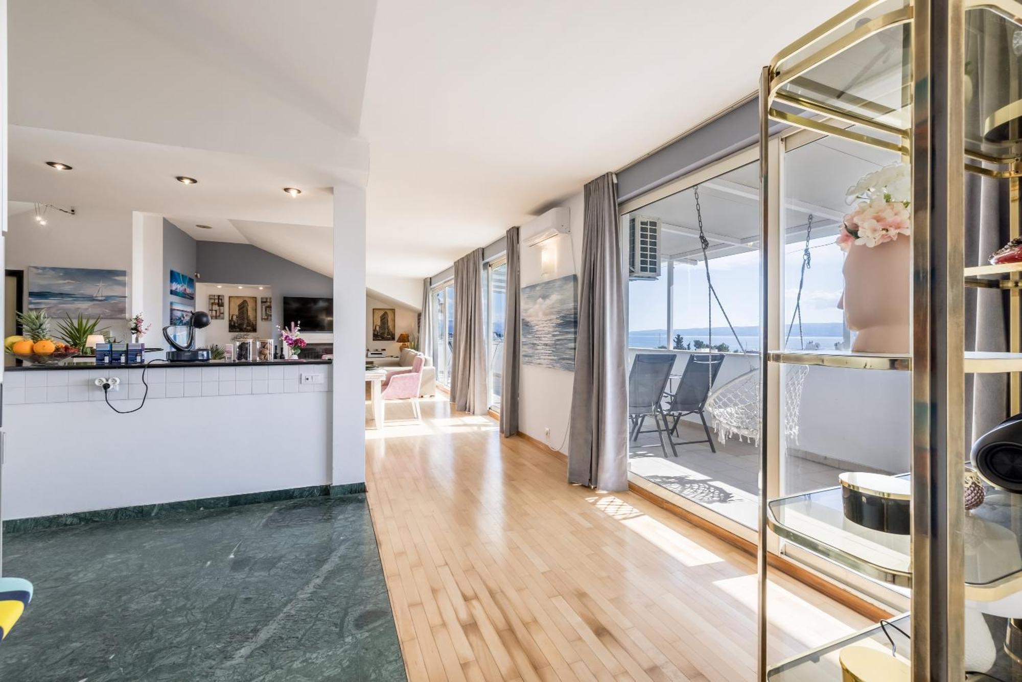 Urban Utopia Penthouse With Private Parking * Split