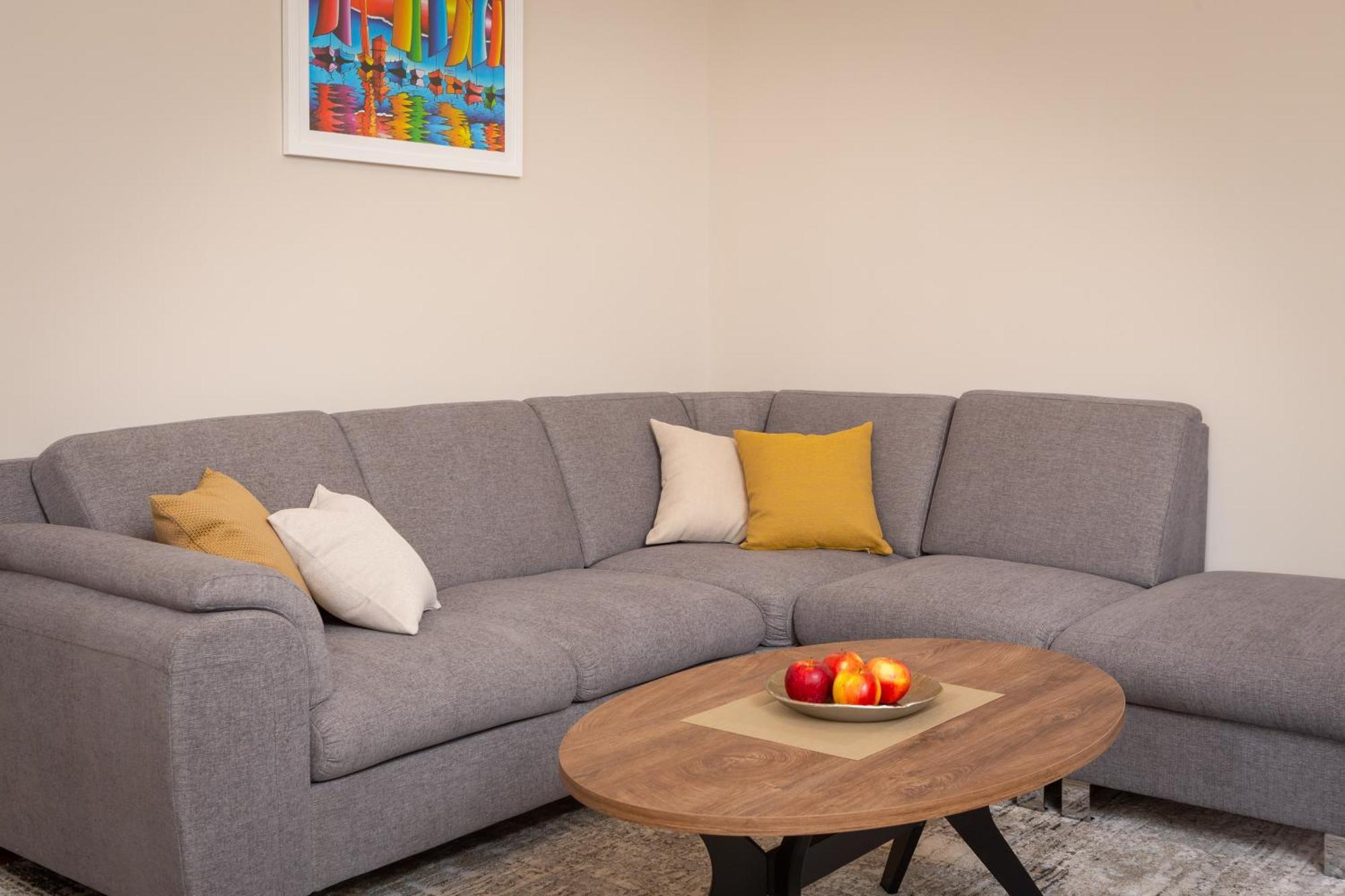Deluxe Apartment *