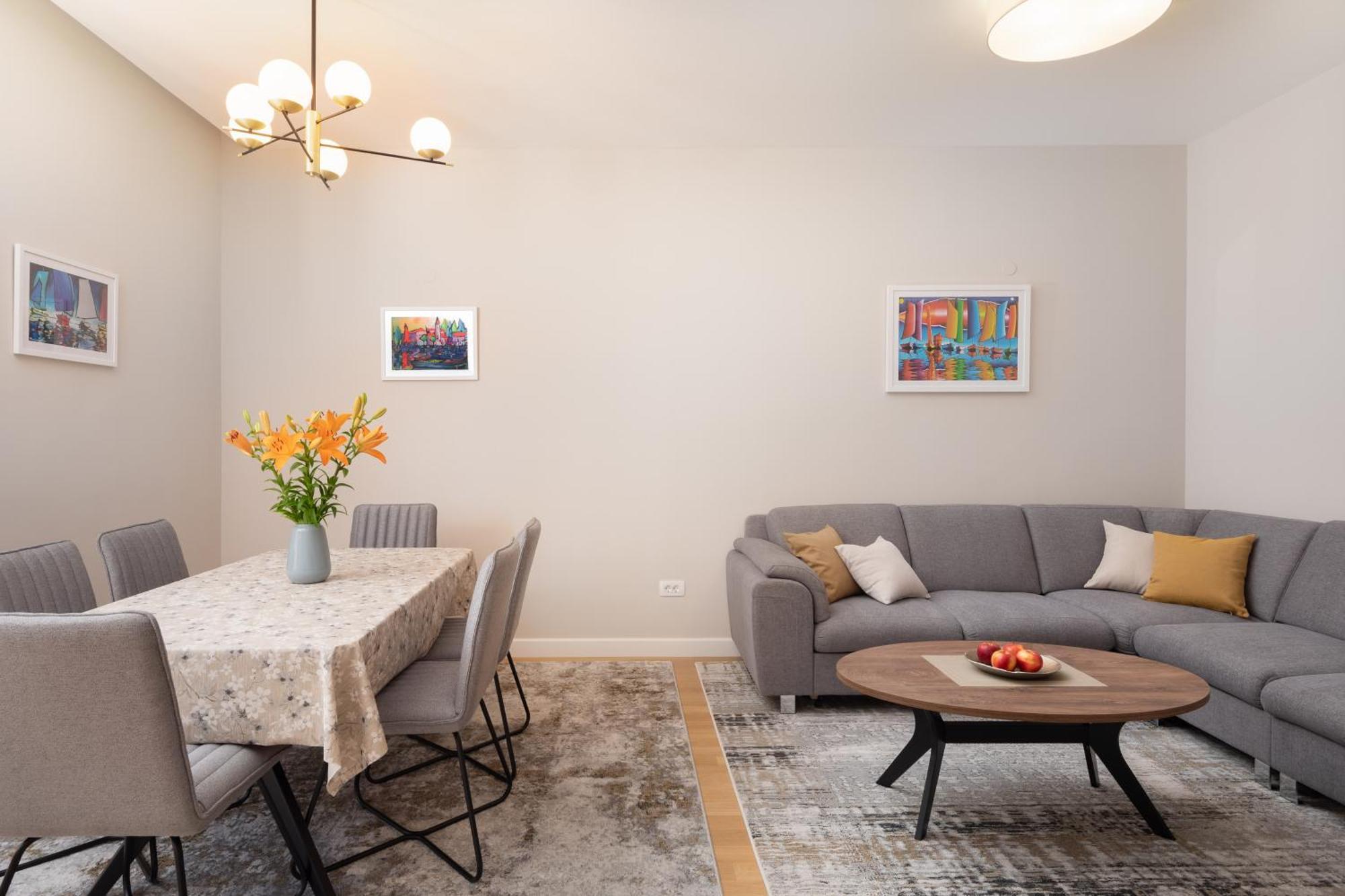 Deluxe Apartment Split