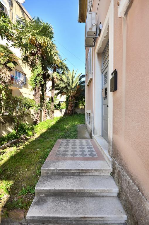 Rozmaric Apartment *