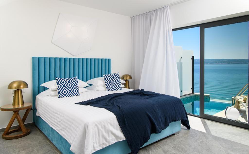 Gallery Luxury Suites & Rooms-Only Adults