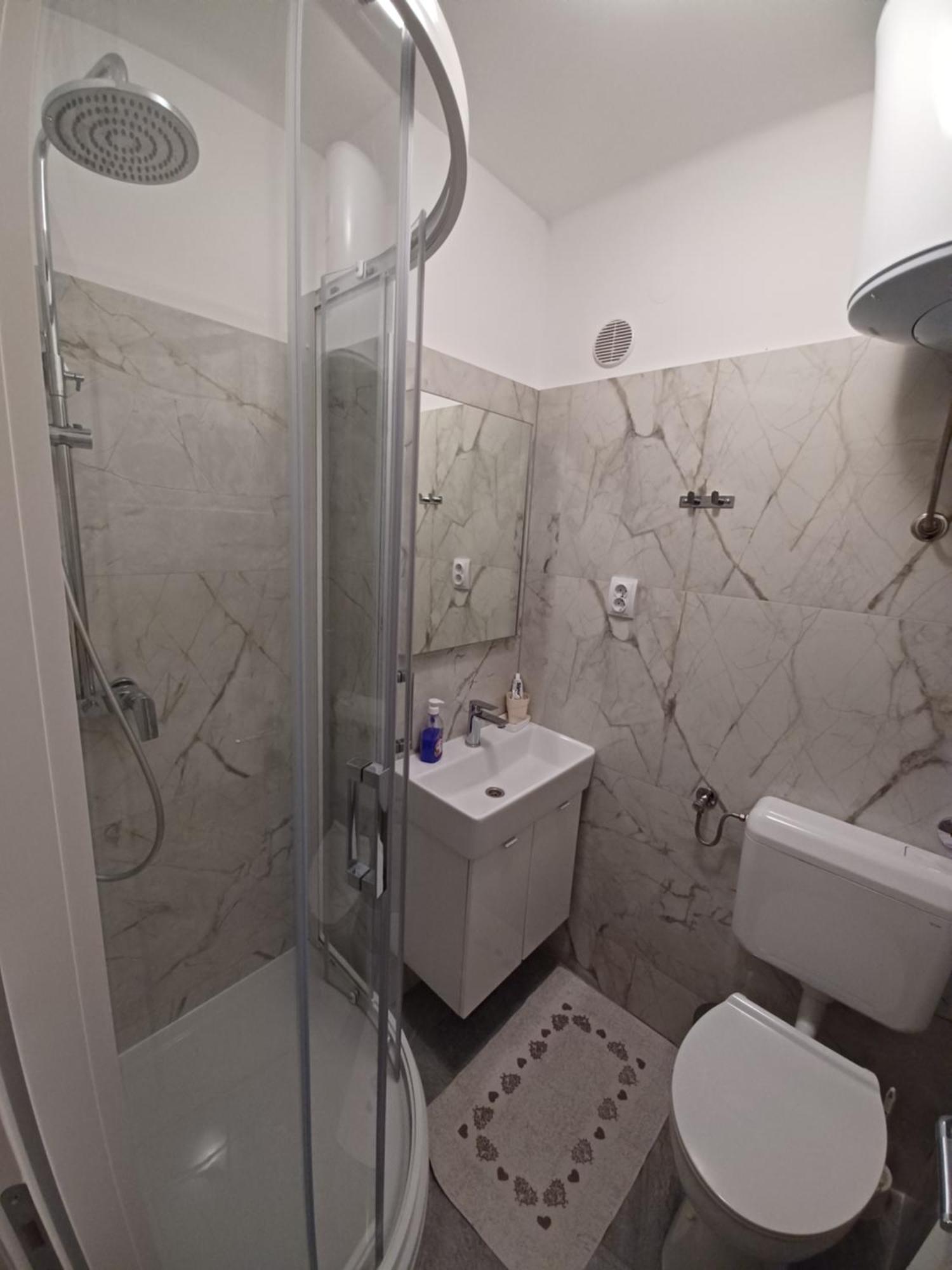 Sunshower And Appartement