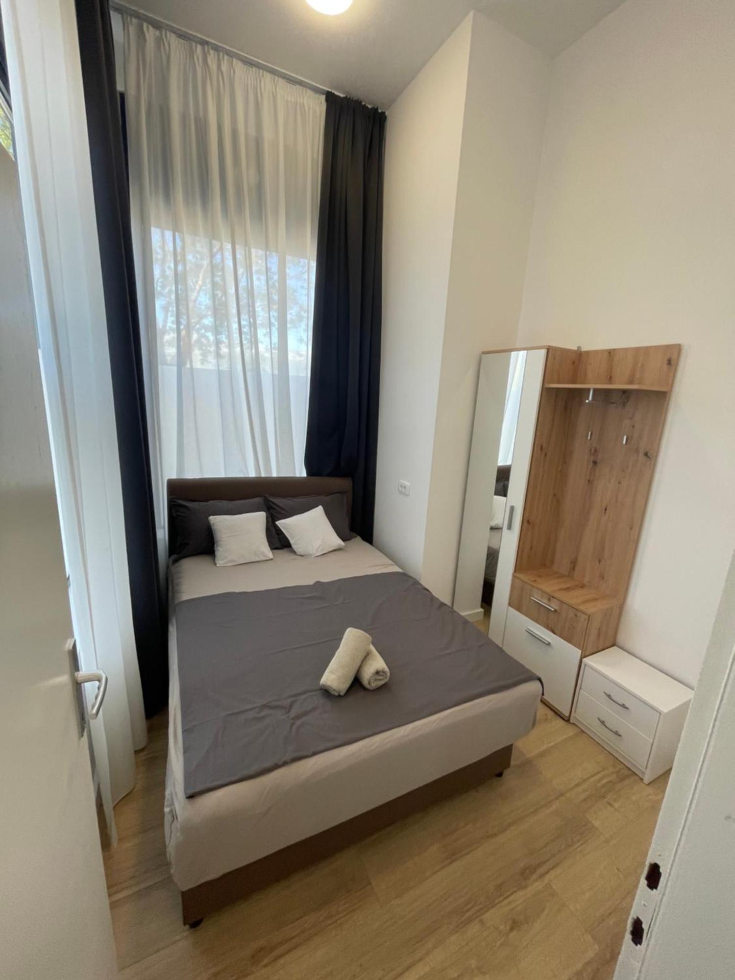 Apartman Two Bedroom N Split