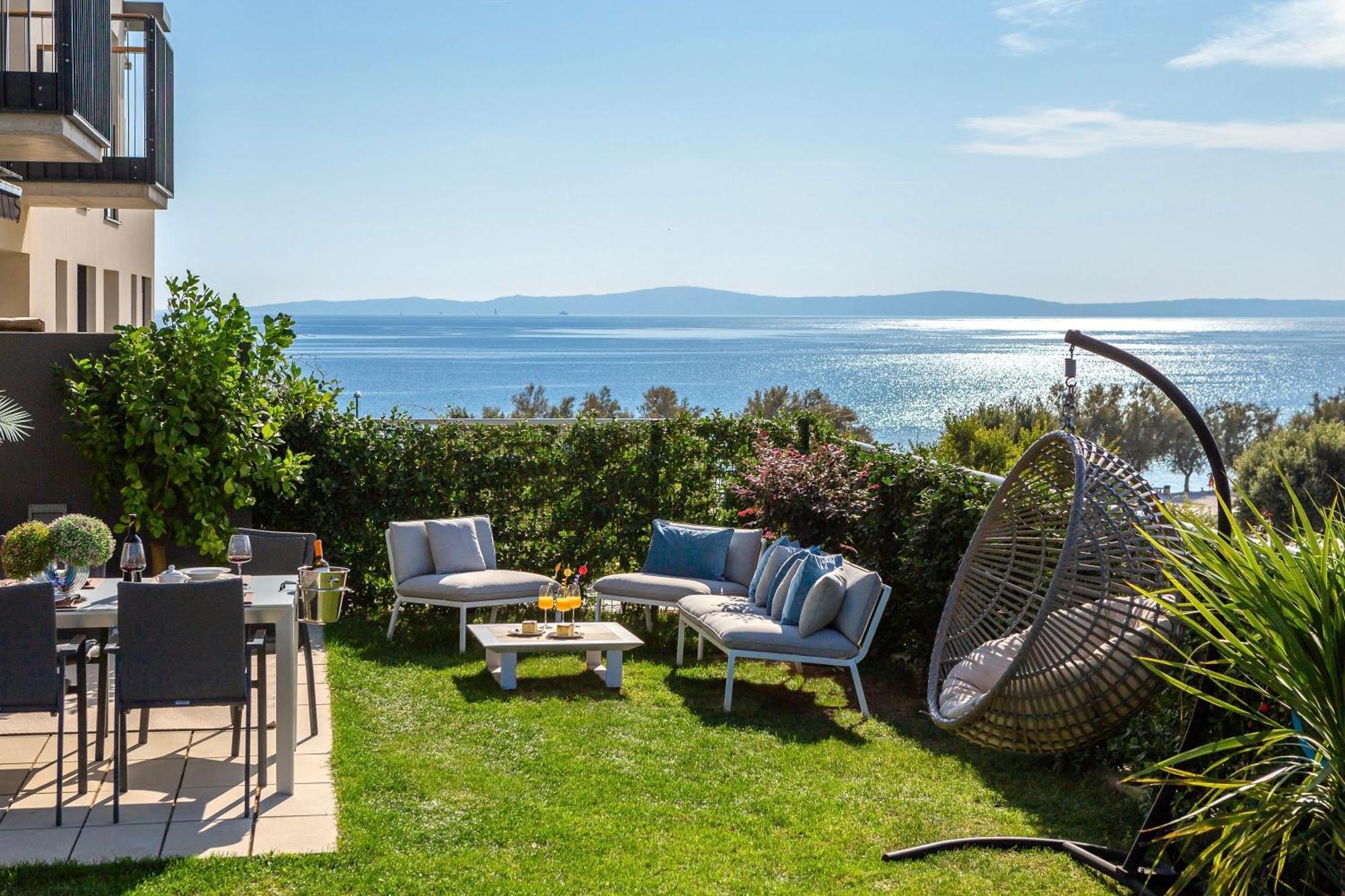New Luxury With Private Heated Pool And Amazing Garden With Seaview Apartment Split