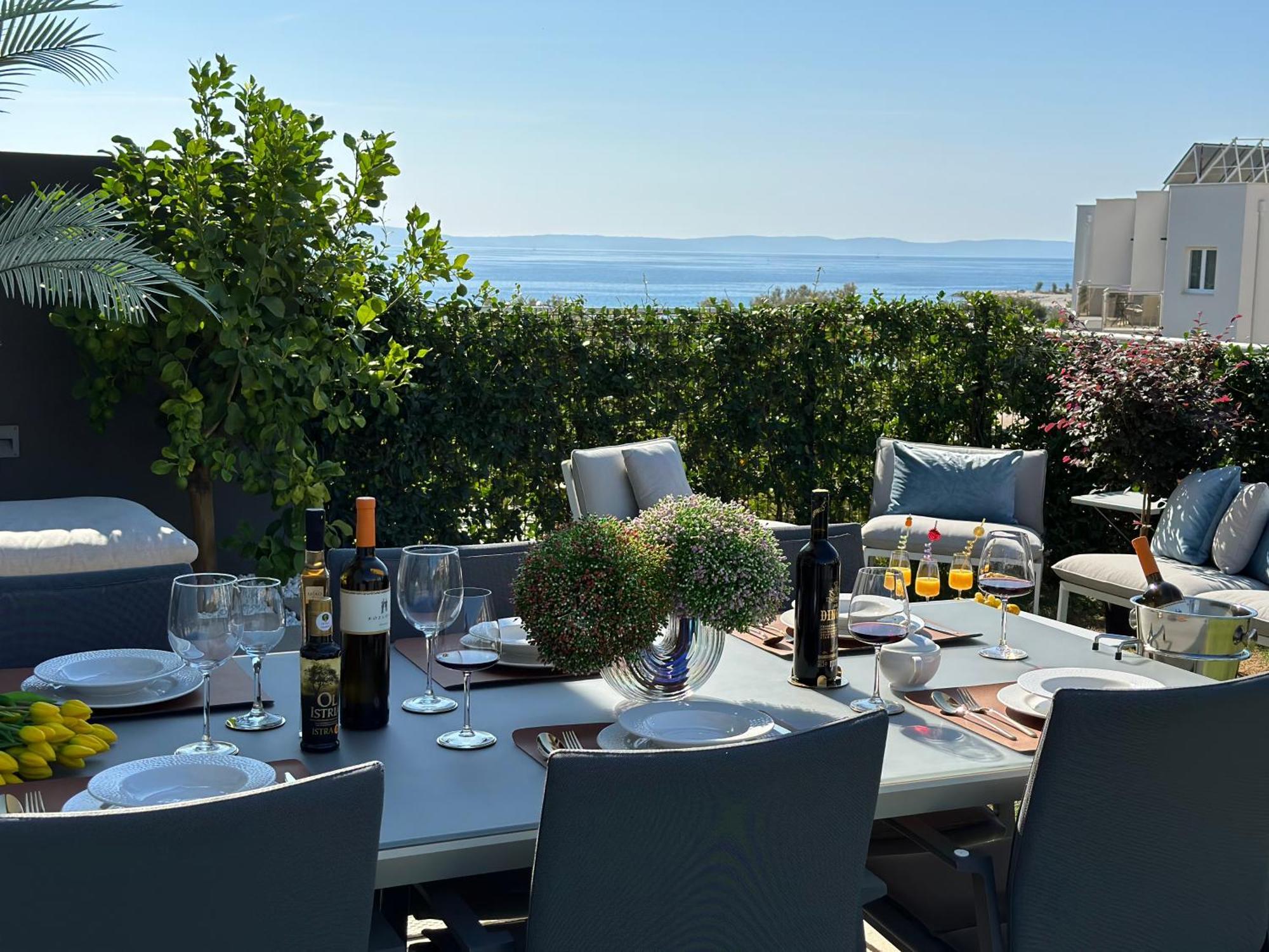 New Luxury With Private Heated Pool And Amazing Garden With Seaview Apartment *
