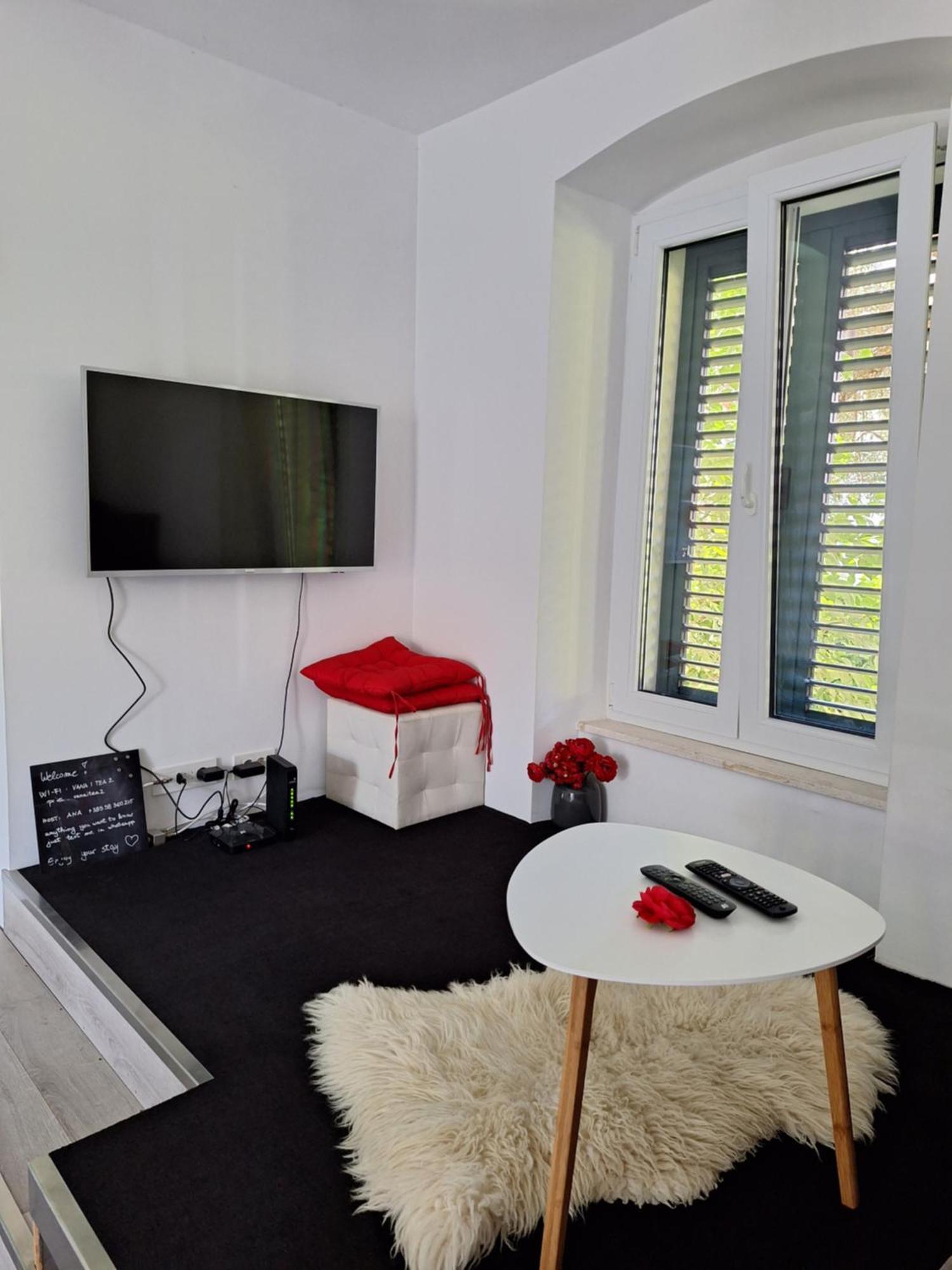 Vana & Tea Luxury * Split