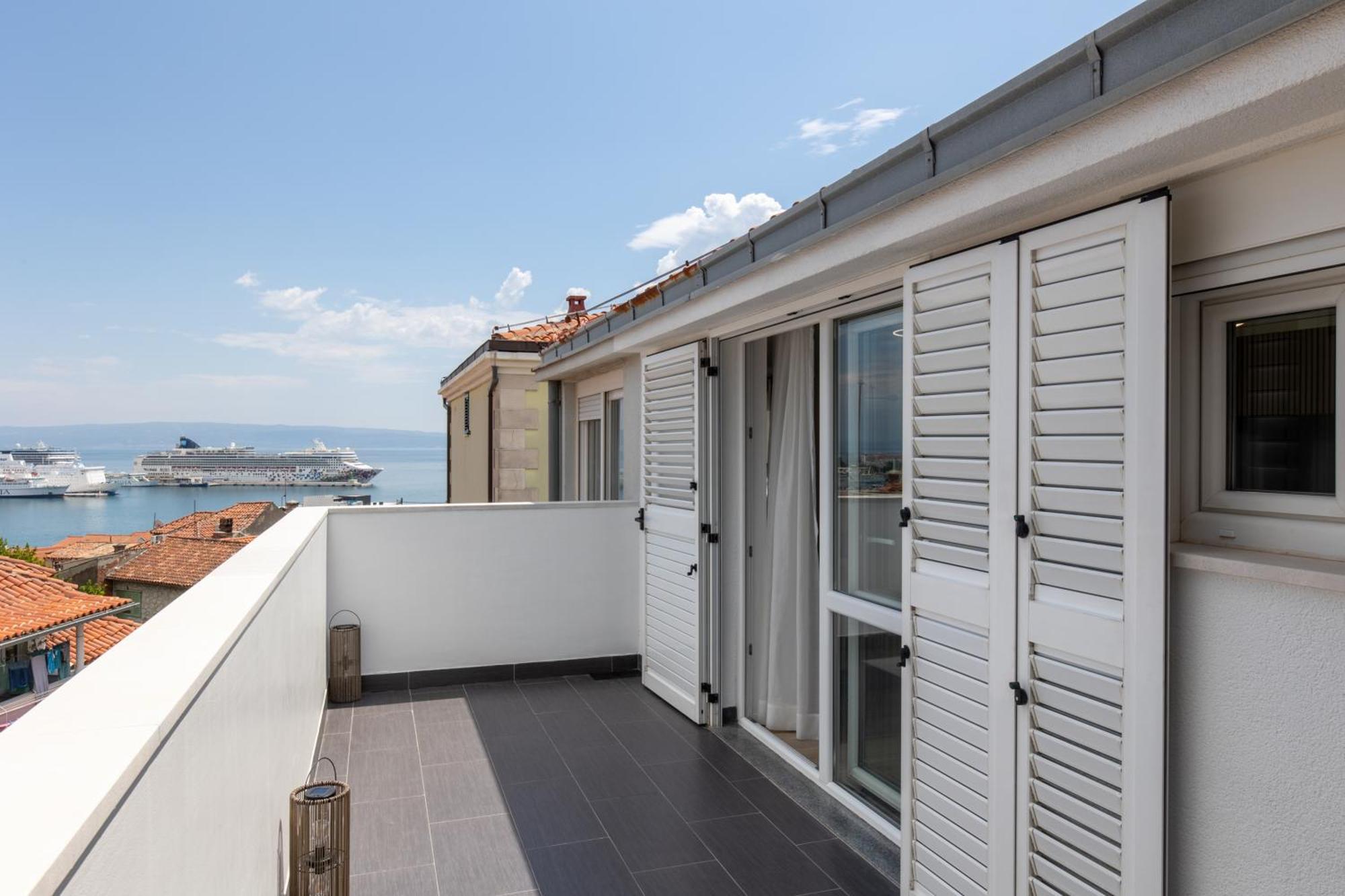 Aurelius Apartment *