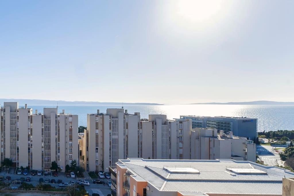Dora Apartment *