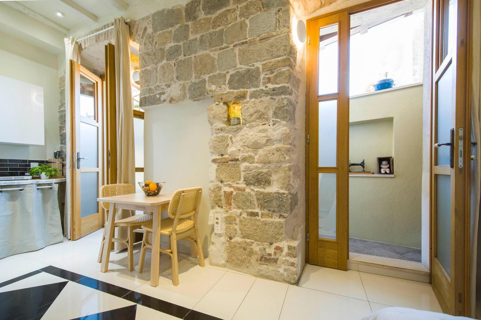 Hidden Luxury 2br With Terrace * Split