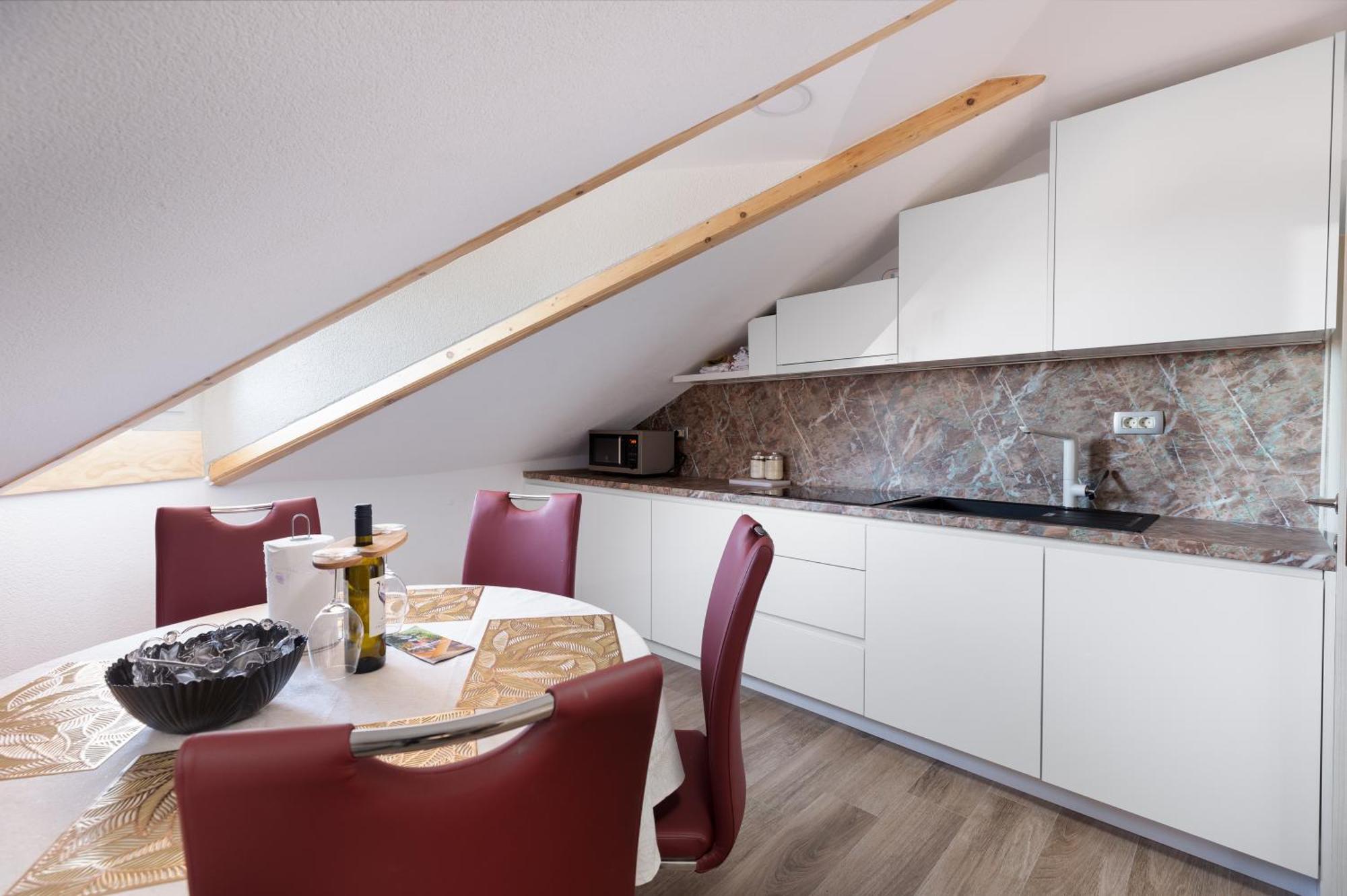 Luxury Dante With Terrace Split