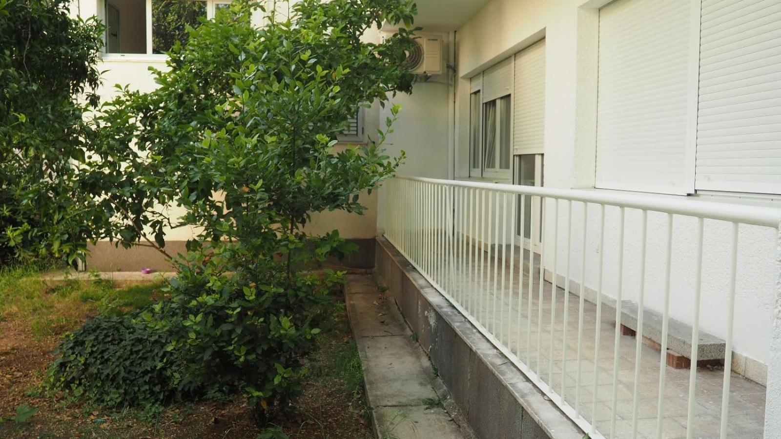 Little Cherry Apartment