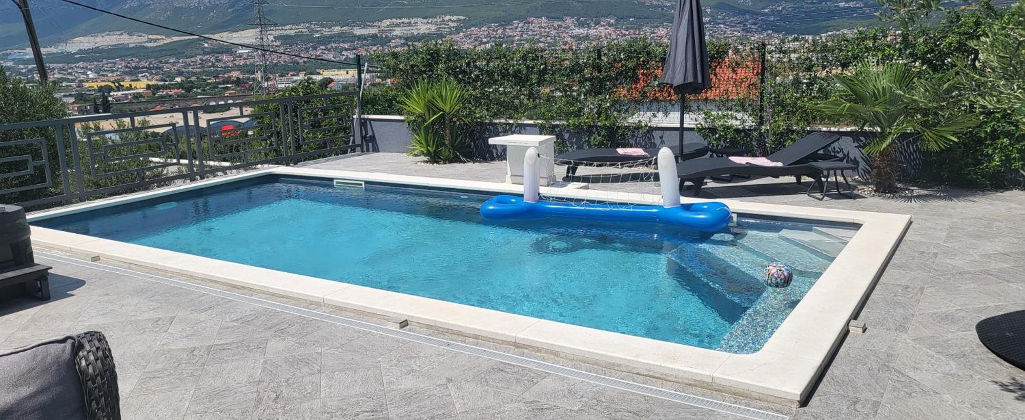 Luxury Stocia With Swimming Pool, Sauna And Jacuzzi In A Peaceful Location In * Split