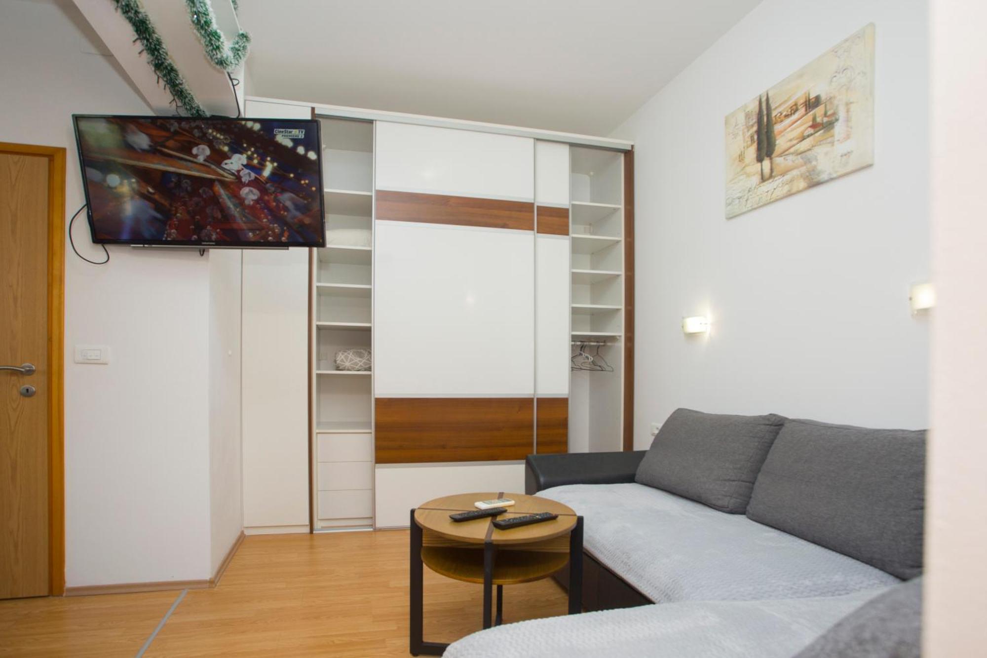 Adria Apartment *