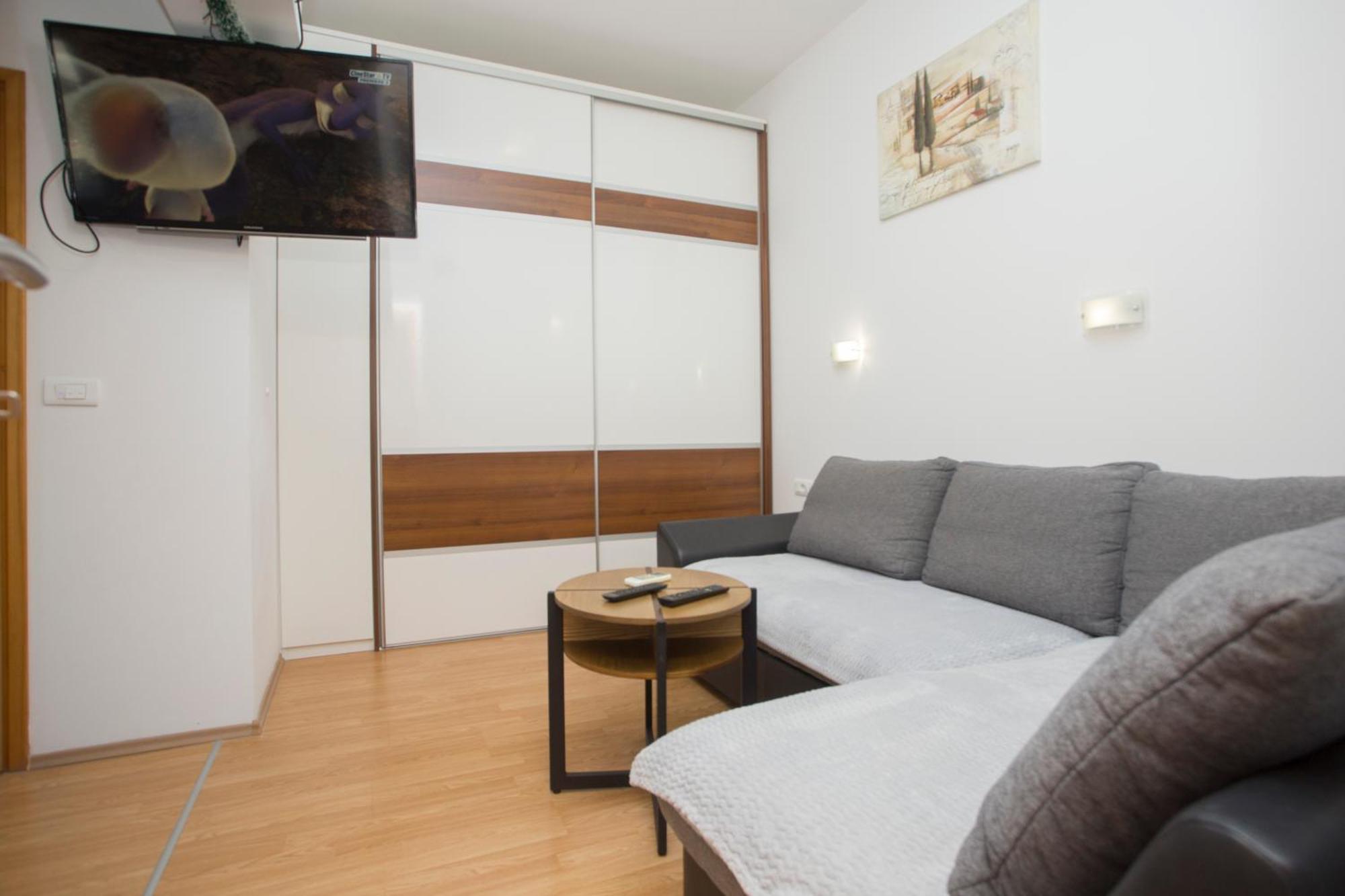 Apartment Adria *